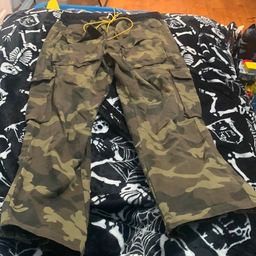 MNML Army Cargos